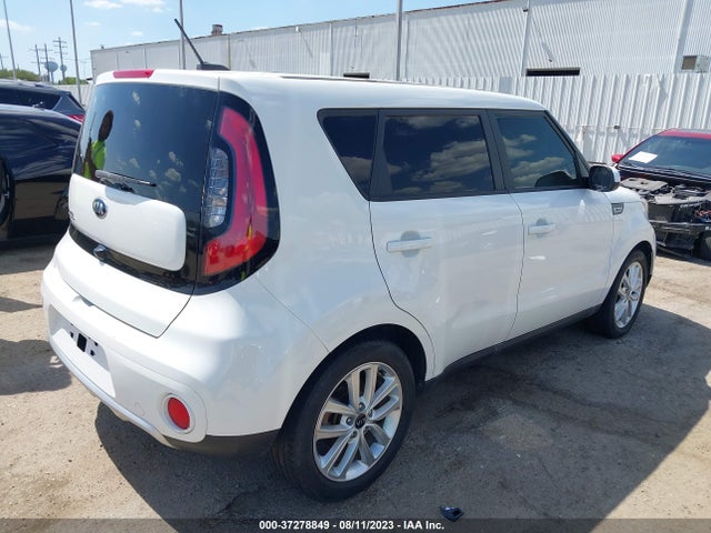 KIA SOUL + 2018 KNDJP3A53J7549910 Image 4