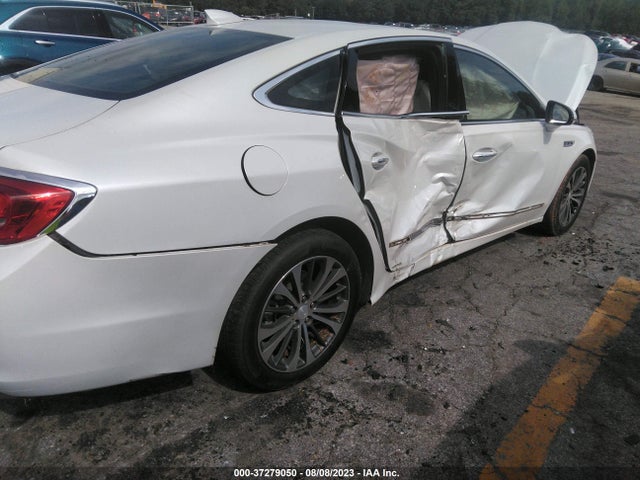 2018 BUICK LACROSSE ESSENCE VIN: 1G4ZP5SS3JU114028