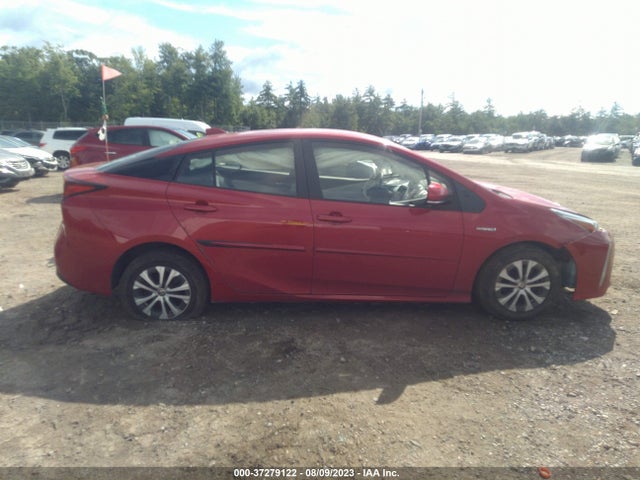 2021 TOYOTA PRIUS LE/XLE VIN: JTDL9MFUXM3026176