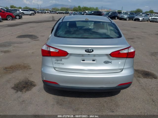 KNAFX4A69F5285595 KIA FORTE LX