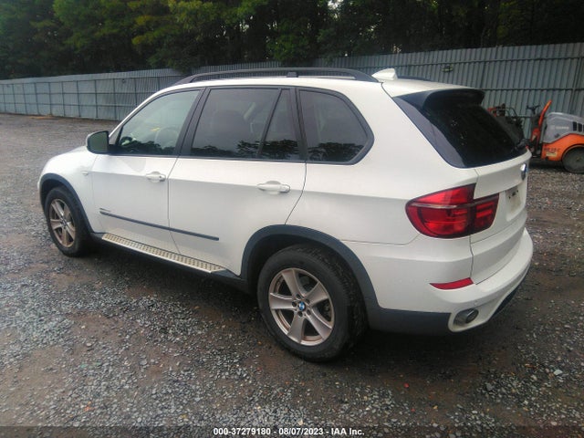 2011 BMW X5 35D VIN: 5UXZW0C52BL660361