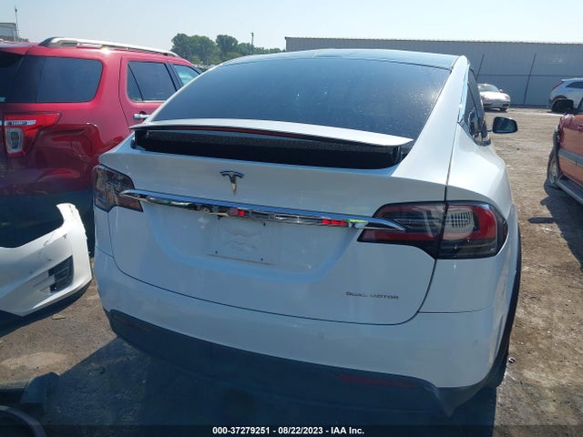 2019 Tesla Model X, VIN: 5YJXCDE23KF213780