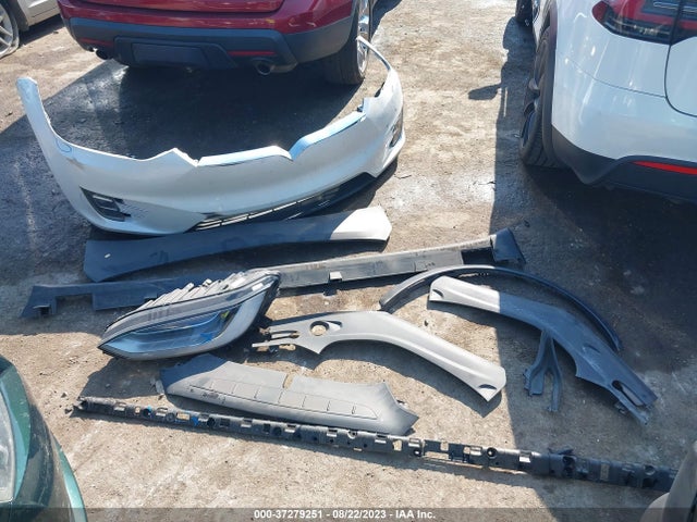2019 Tesla Model X, VIN: 5YJXCDE23KF213780