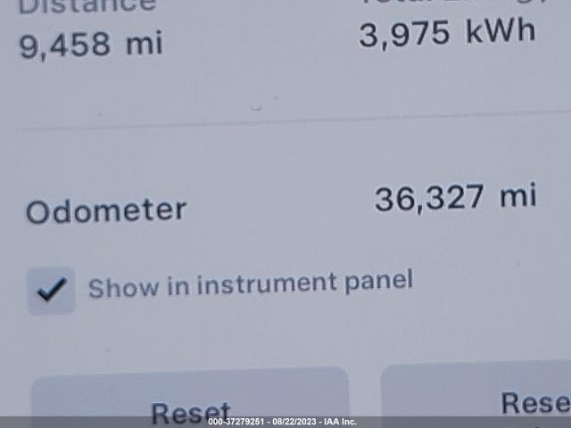 2019 Tesla Model X, VIN: 5YJXCDE23KF213780