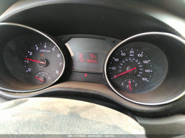 KNDMB5C19G6106385 KIA SEDONA LX