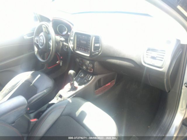 3C4NJDDB8MT529260 Jeep Compass Trailhawk
