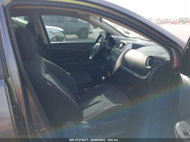 3N1CN7AP2KL832497 Nissan Versa Sedan Sv