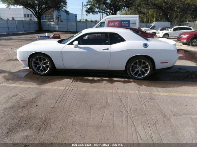 2C3CDZJGXNH233215 Dodge Challenger Gt