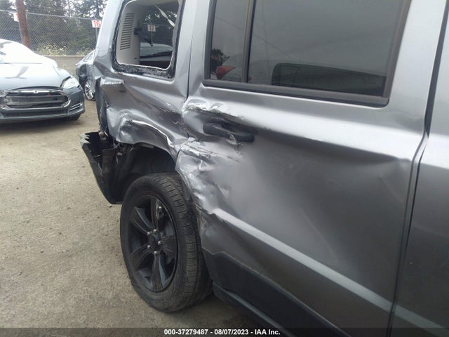 1C4NJPBA6FD350719 Jeep Patriot Altitude Edition