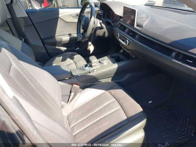 WAUKMAF4XJN016012 Audi A4 Premium/tech Premium
