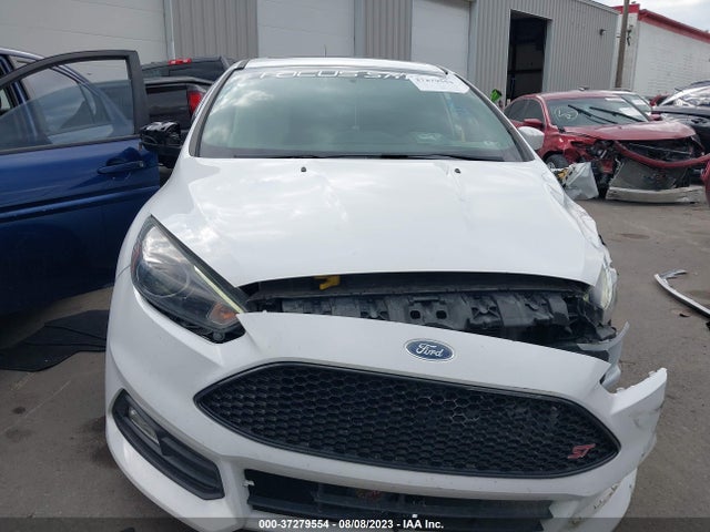 2018 FORD FOCUS ST VIN: 1FADP3L92JL230511