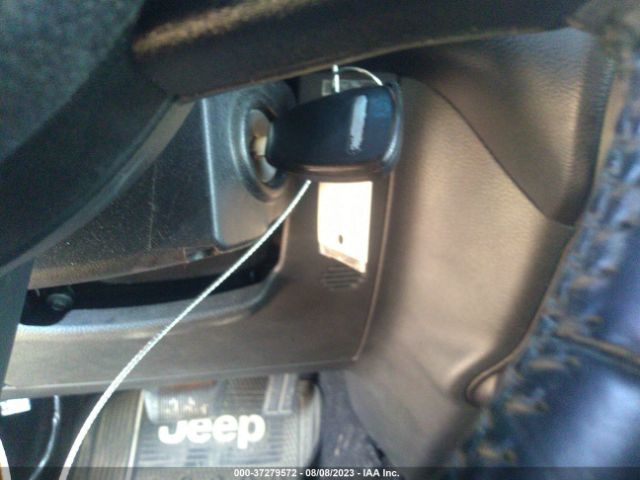 1C4BJWDG5FL717873 Jeep Wrangler Unlimited Sport