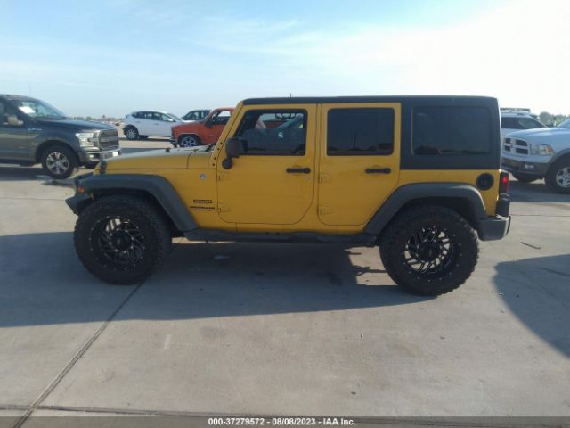 1C4BJWDG5FL717873 Jeep Wrangler Unlimited Sport