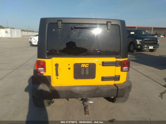 1C4BJWDG5FL717873 Jeep Wrangler Unlimited Sport