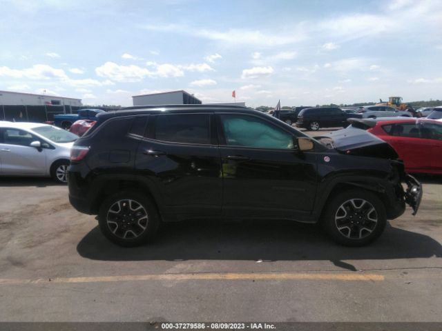 3C4NJDDB1KT671804 Jeep Compass Trailhawk