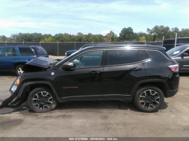 3C4NJDDB1KT671804 Jeep Compass Trailhawk