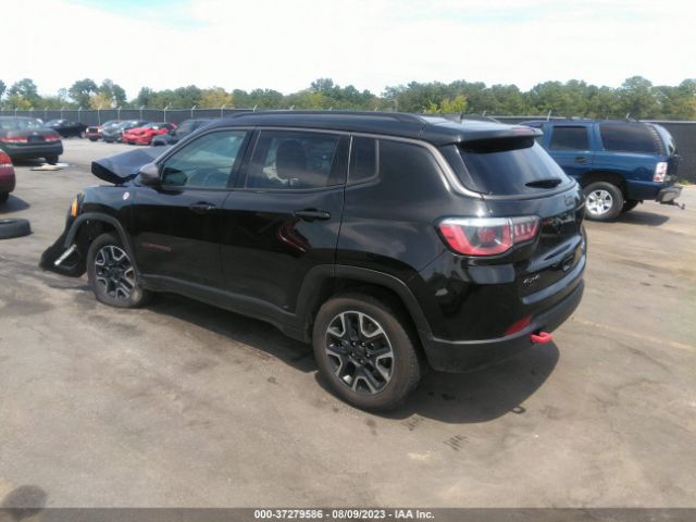 3C4NJDDB1KT671804 Jeep Compass Trailhawk