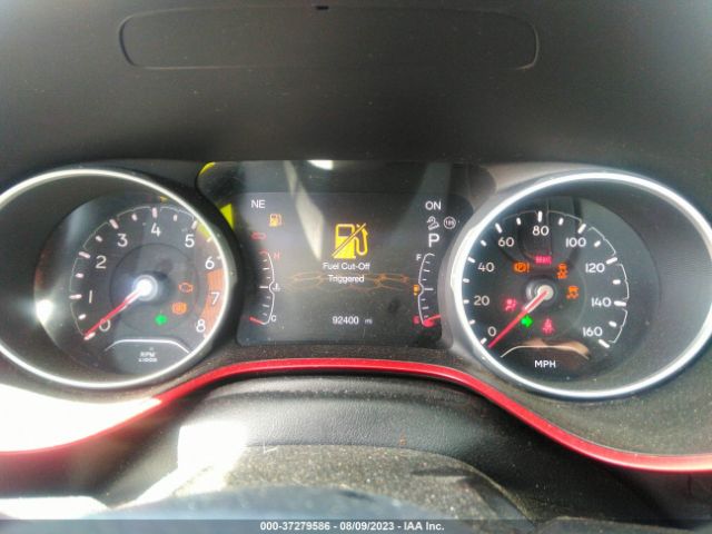 3C4NJDDB1KT671804 Jeep Compass Trailhawk