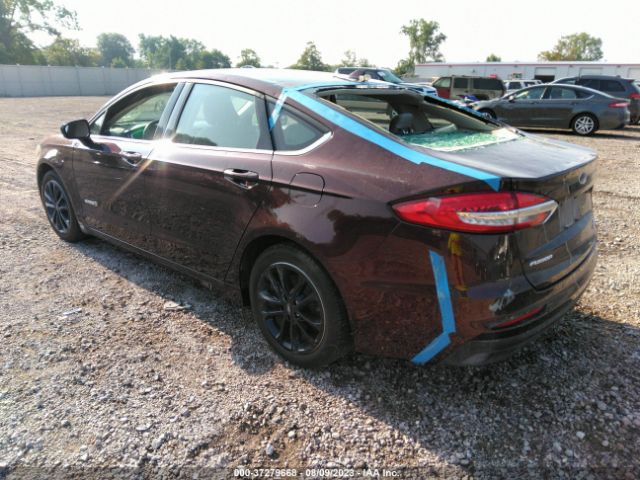 3FA6P0LU4KR196845 Ford Fusion Hybrid Se