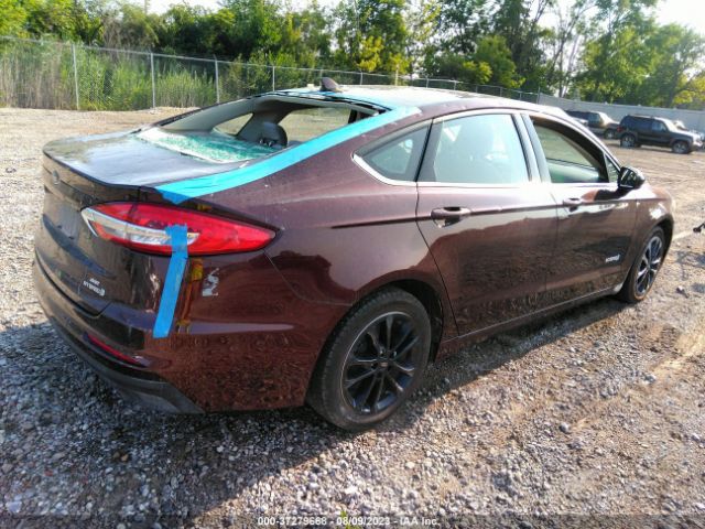 3FA6P0LU4KR196845 Ford Fusion Hybrid Se