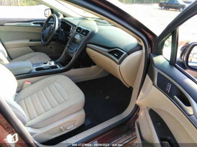 3FA6P0LU4KR196845 Ford Fusion Hybrid Se