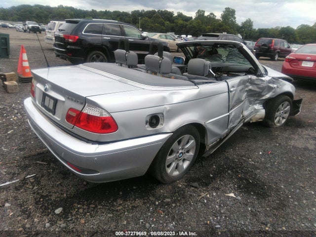 2005 BMW 3 SERIES 325CI VIN: WBABW33415PL35402