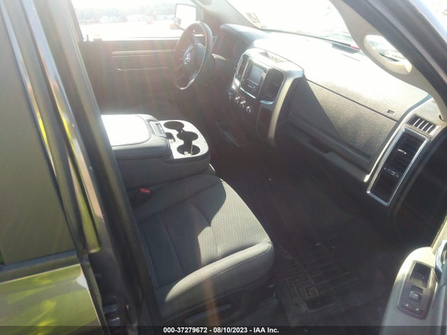 1C6RR7GG1HS583386 RAM 1500 Slt