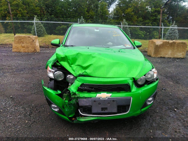 Chevrolet SONIC LT 2015 1G1JC6SGXF4155898 Image 12