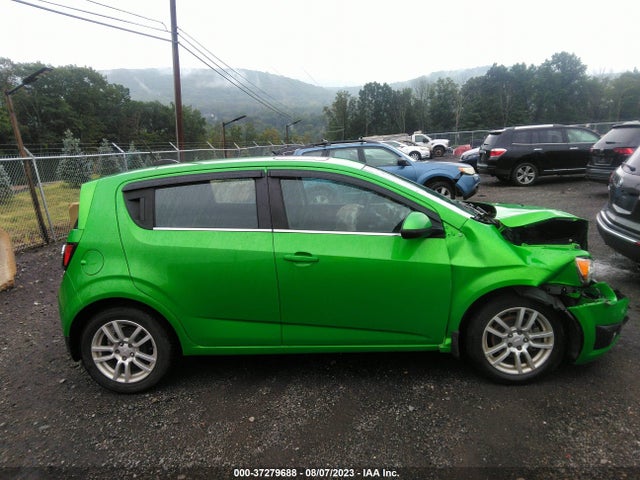 Chevrolet SONIC LT 2015 1G1JC6SGXF4155898 Image 13