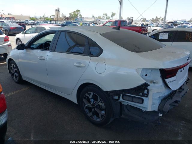 3KPF24AD1ME303119 KIA Forte Lxs