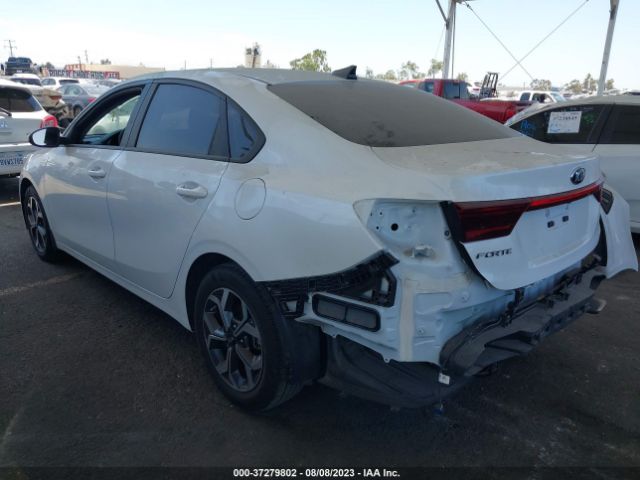 3KPF24AD1ME303119 KIA Forte Lxs