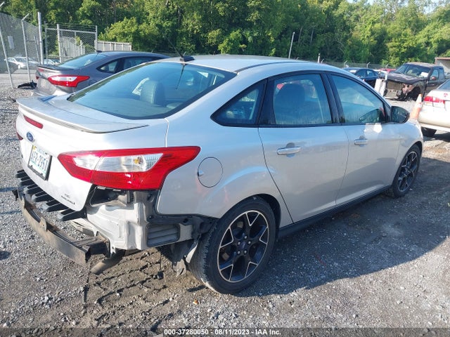 2014 FORD FOCUS SE VIN: 1FADP3F28EL227942