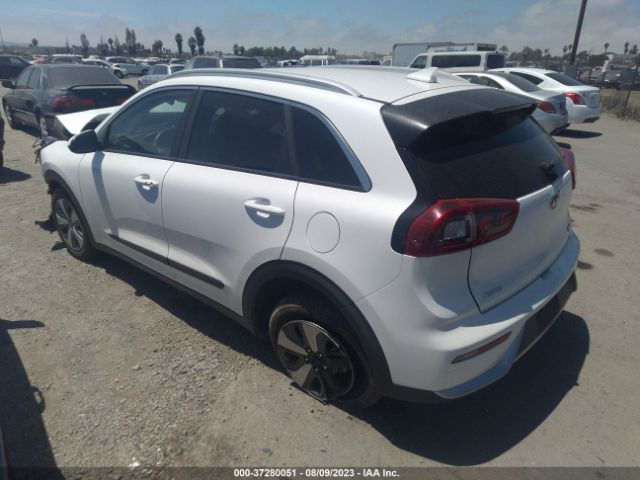 KNDCB3LC6J5210430 KIA NIRO LX