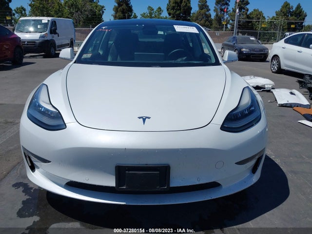 Tesla Model 3 Long Range/performance 2019 5YJ3E1EB9KF438826 Image 3