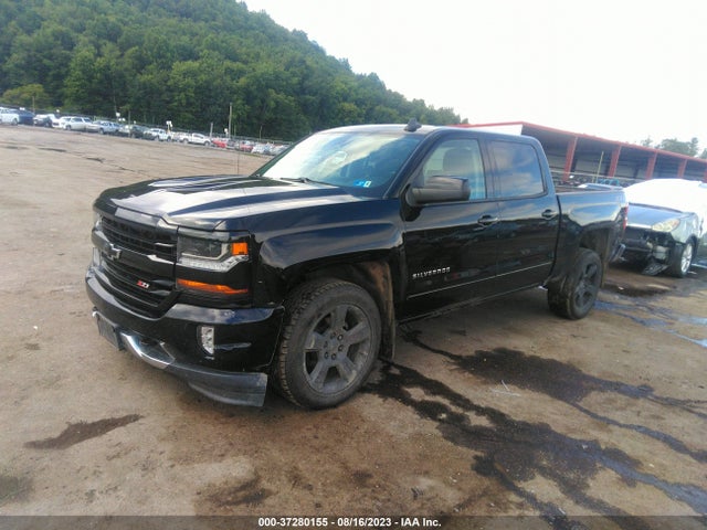 Chevrolet Silverado 1500 Lt 2018 3GCUKREC0JG147452 Image 2