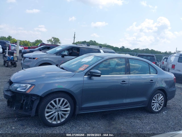 3VWL17AJXGM340450 Volkswagen Jetta Sedan 1.8t Sel