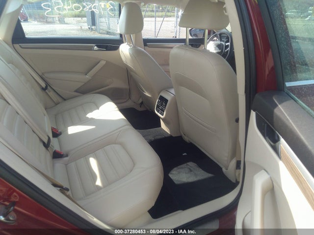 1VWCT7A3XHC038736 Volkswagen Passat 1.8t Sel Premium