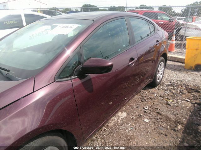 3KPFK4A72JE179271 KIA FORTE LX