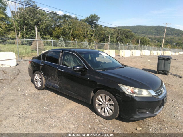 2014 1HGCR2F87EA164411 main image
