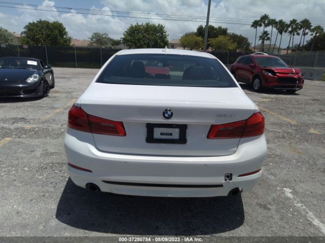 WBAJA5C5XKWW38078 BMW 5 Series 530i