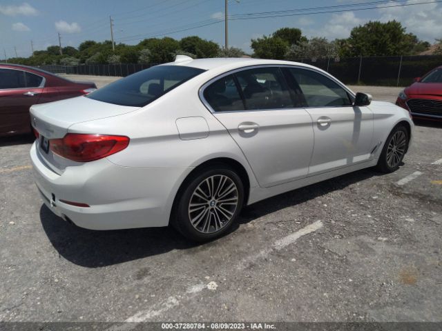 WBAJA5C5XKWW38078 BMW 5 Series 530i