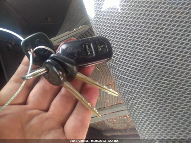 2004 TOYOTA RAV4 VIN: JTEHD20V046008144