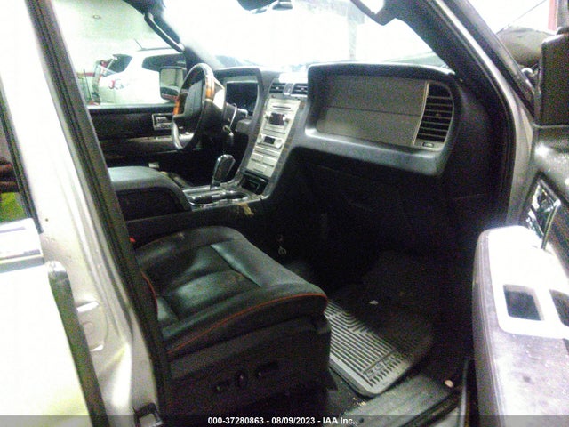 2007 LINCOLN NAVIGATOR VIN: 5LMFU285X7LJ01848