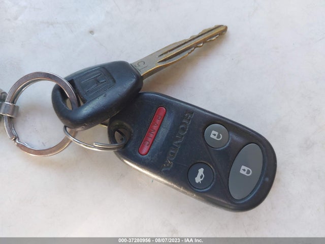 2000 HONDA ACCORD SDN SE VIN: 1HGCG5676YA108348