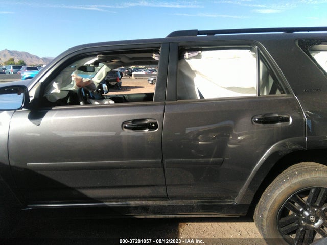 Toyota 4RUNNER SR5 2020 JTEBU5JR0L5787297 Image 5
