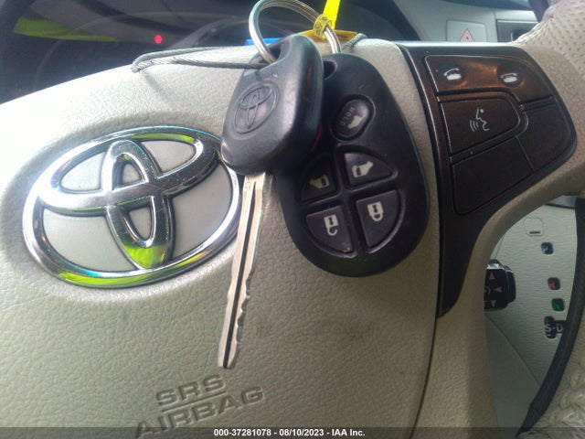 2011 TOYOTA SIENNA XLE AAS/XLE/LTD VIN: 5TDYK3DC0BS155683
