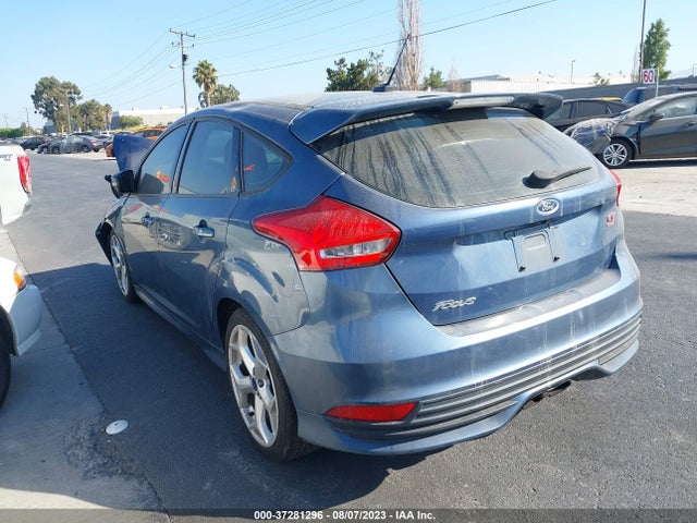 1FADP3L95JL230860 Ford FOCUS ST