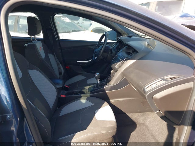 1FADP3L95JL230860 Ford FOCUS ST