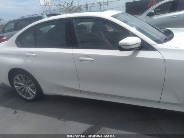 3MW69FF04P8D13608 BMW 3 Series 330i