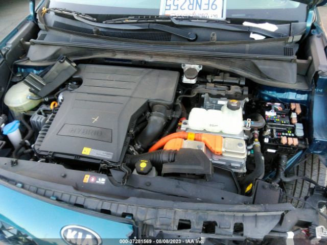 KNDCB3LC0L5423490 KIA NIRO LX